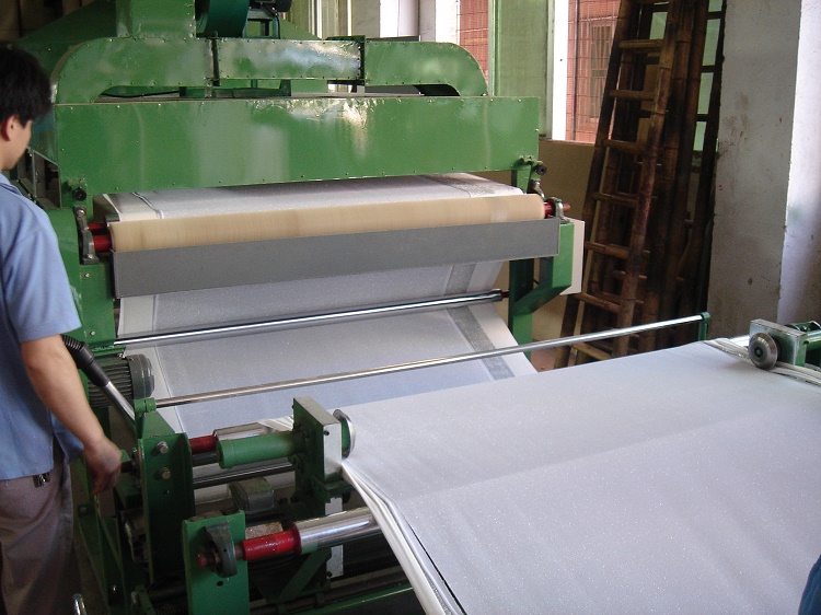 格麗特機(jī)（金蔥粉撒粉機(jī)）的撒粉方式？