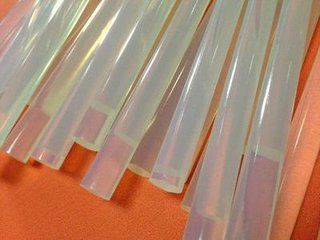 熱熔膠的優(yōu)勢推動復合機市場發(fā)展