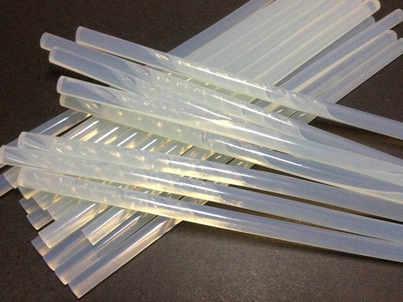 熱熔膠 EVA熱熔膠膜的特點(diǎn)？